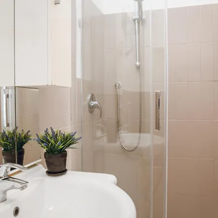 Fronte Mare, Domus Lumeras *