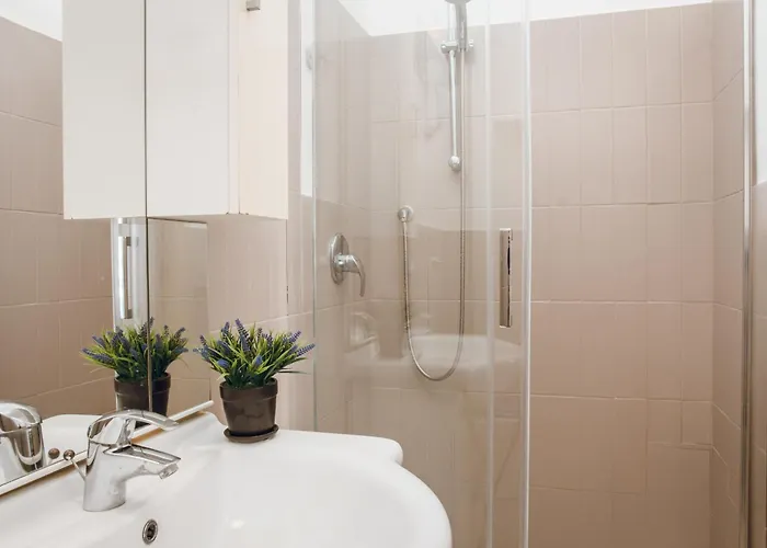 Fronte Mare, Domus Lumeras *